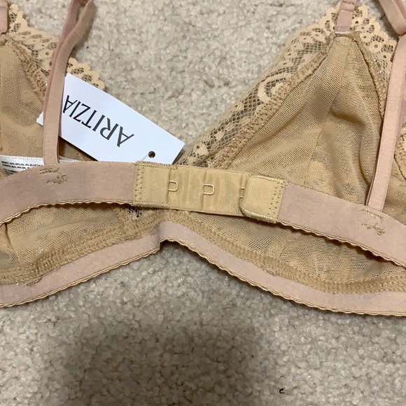 Aritzia Bra - Picture 4 of 11